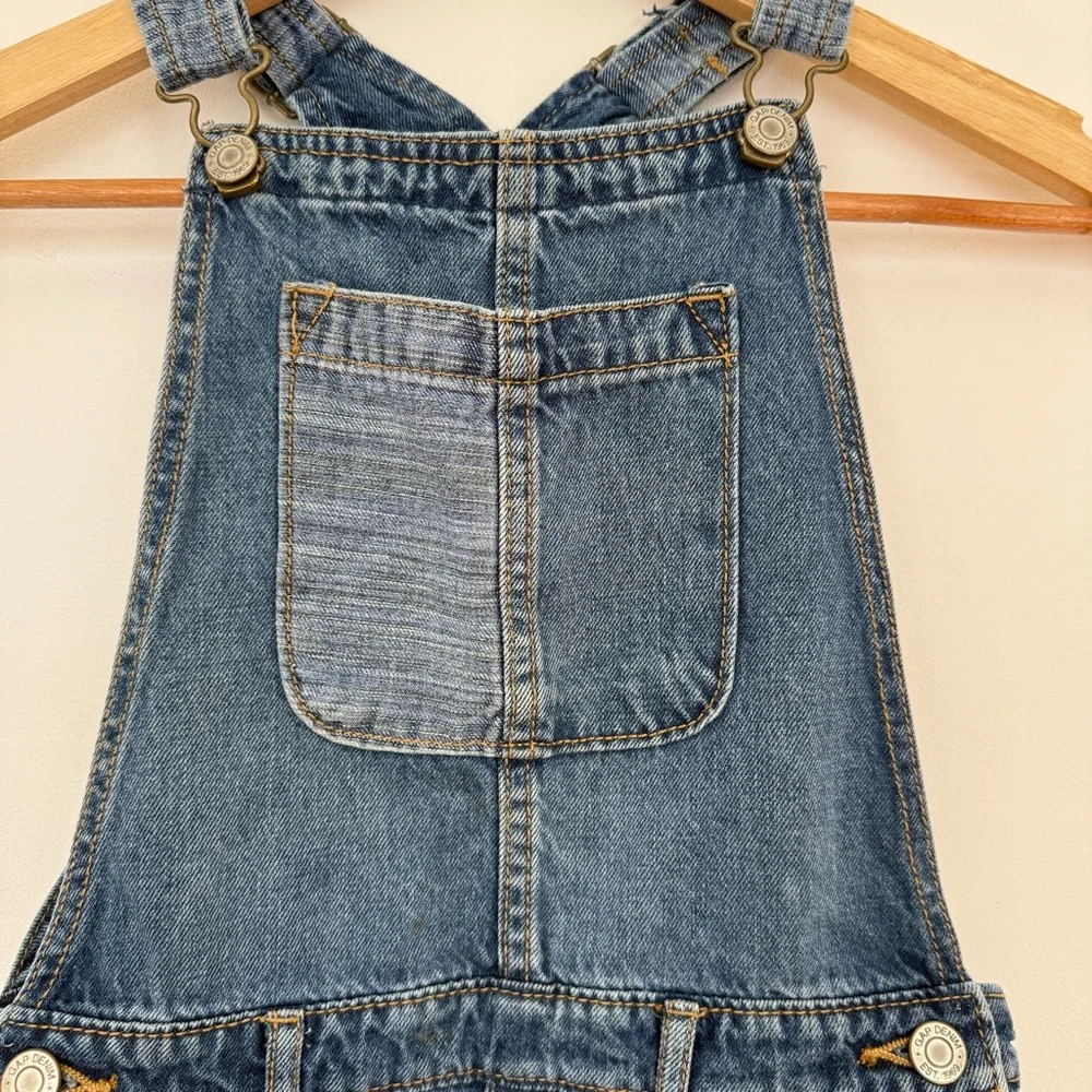 GAP Kids‎ Distressed Denim Shortalls Size Medium (M) Girls